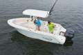 Robalo R222 Centre Console