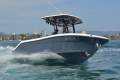 Robalo R222 Centre Console