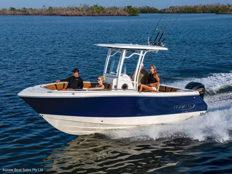 Robalo R230 Centre Console