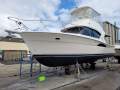 Riviera 3350 Flybridge