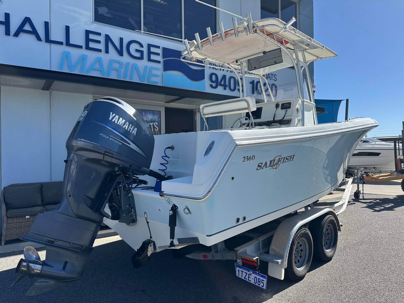 Sailfish 2360 Centre Console