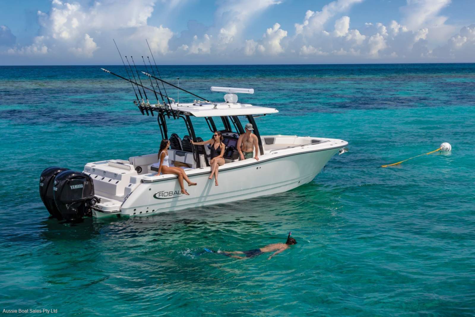 Robalo R300 Centre Console