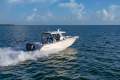 Robalo R300 Centre Console