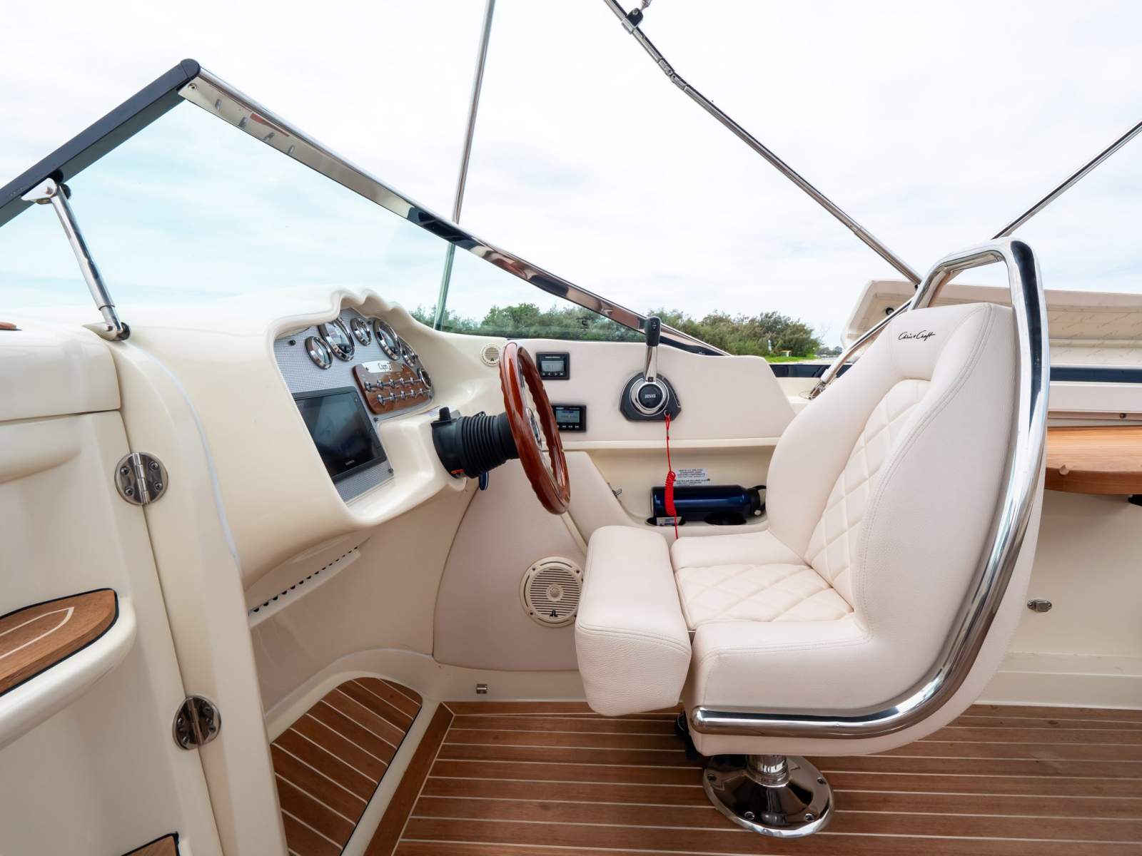 Chris Craft Capri 27