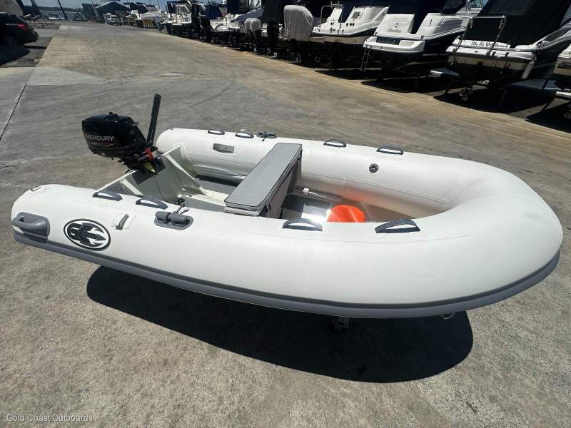 GC Inflatables 260 Stinger