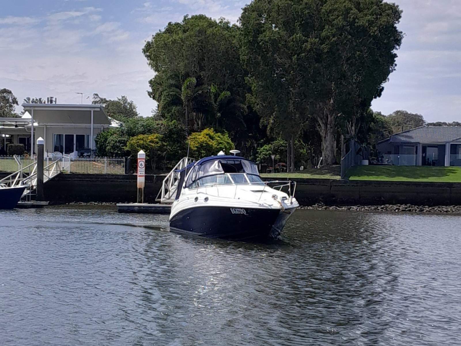 Sea Ray 315 Sundancer