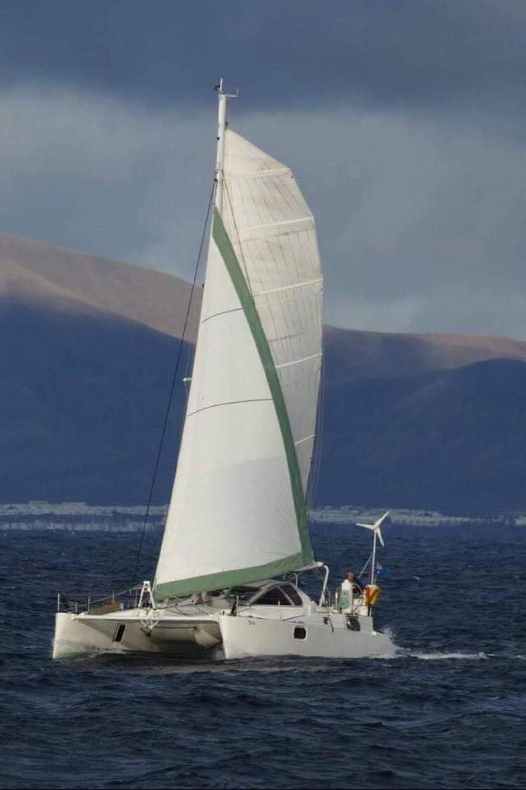 Catana 401