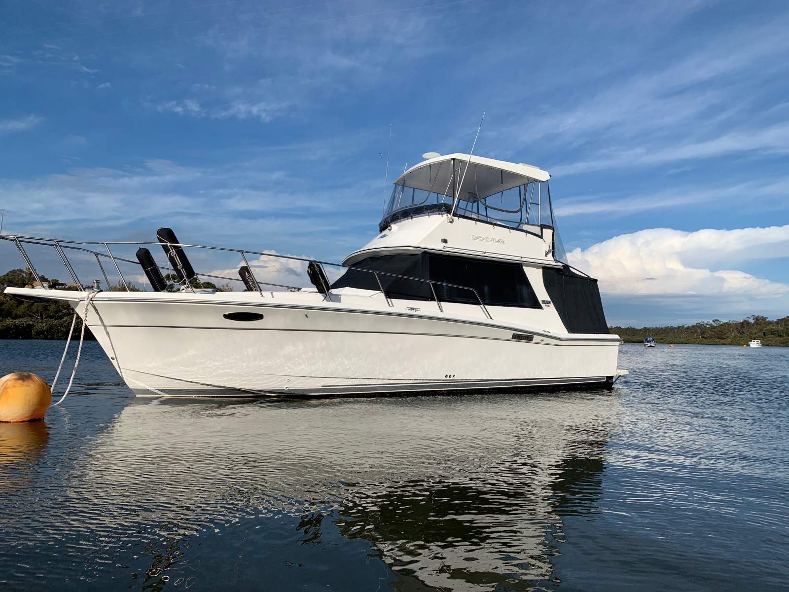 Mariner 3400 Flybridge