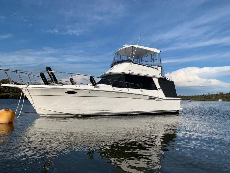 Mariner 3400 Flybridge