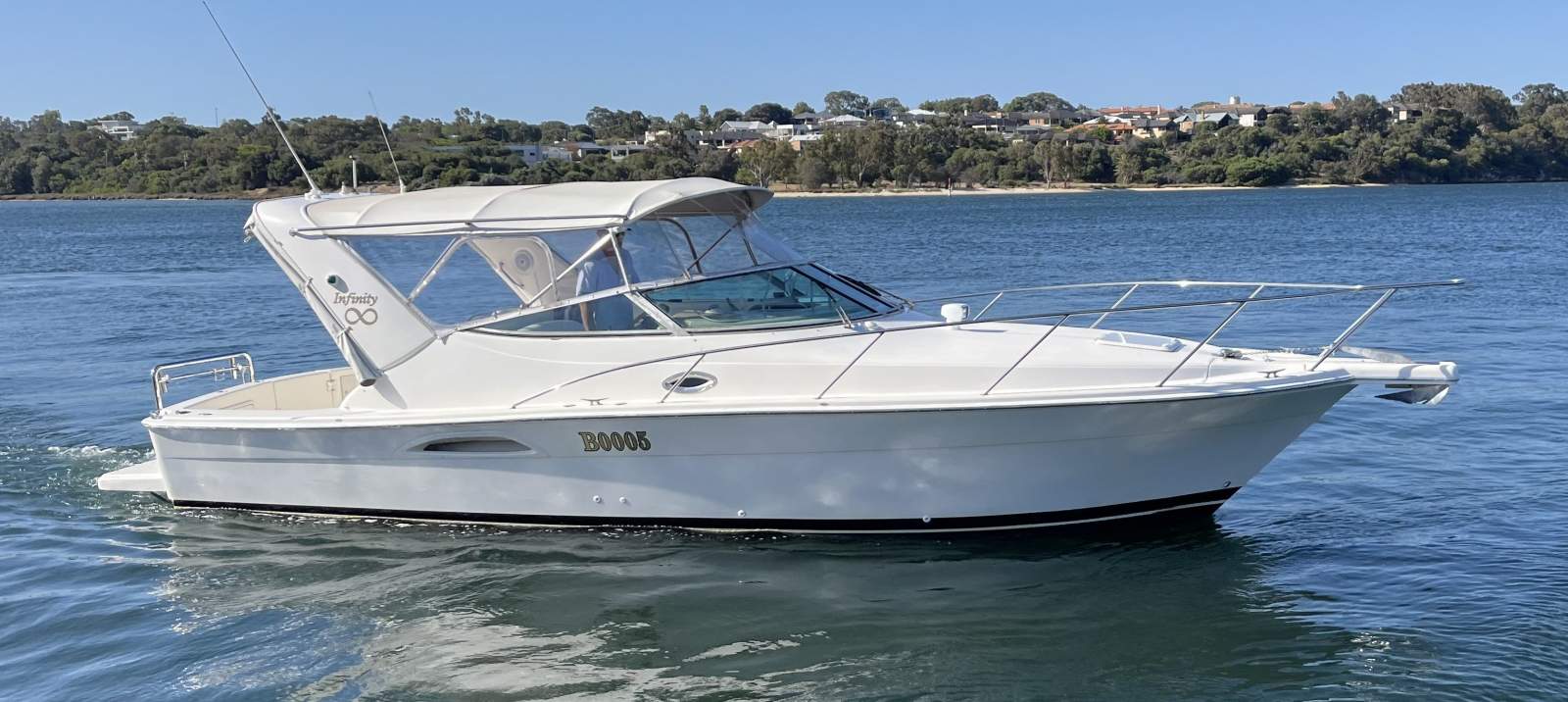 Riviera 3000 Offshore Series 2 Twin Diesel Shaft Drive