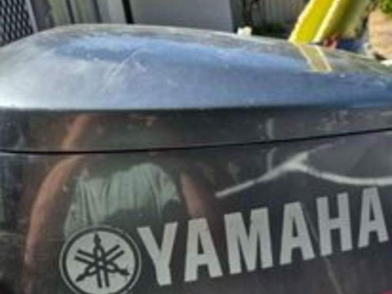 Yamaha 115 2 stroke (90s)