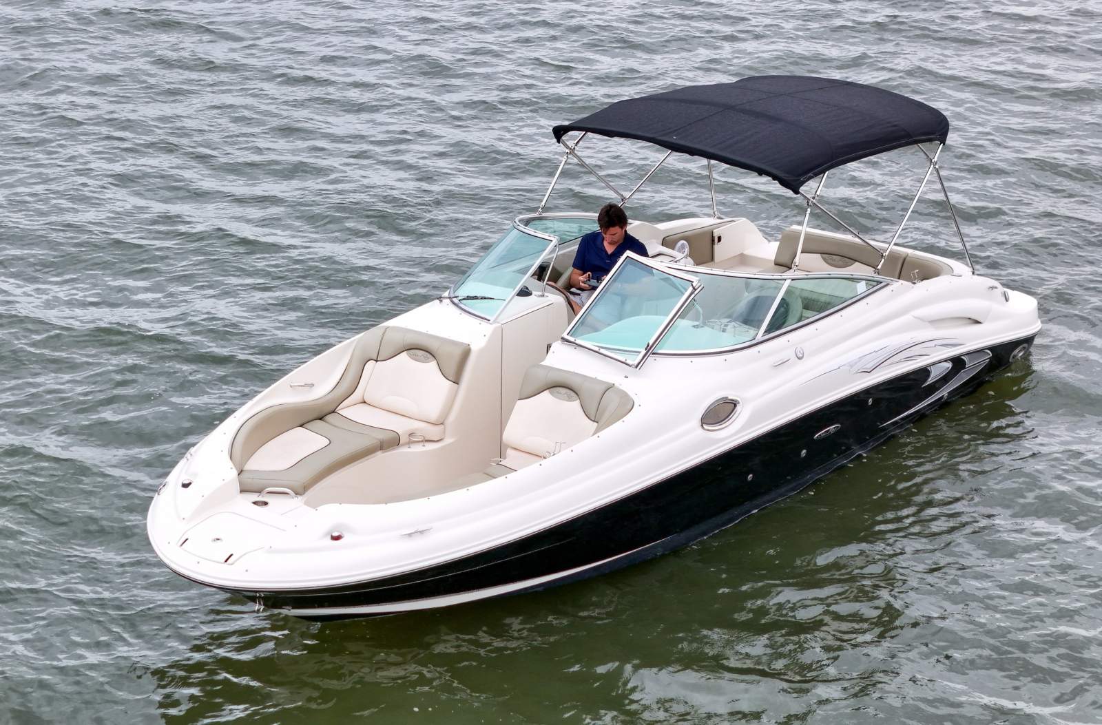 Sea Ray 270 Sundeck Bowrider