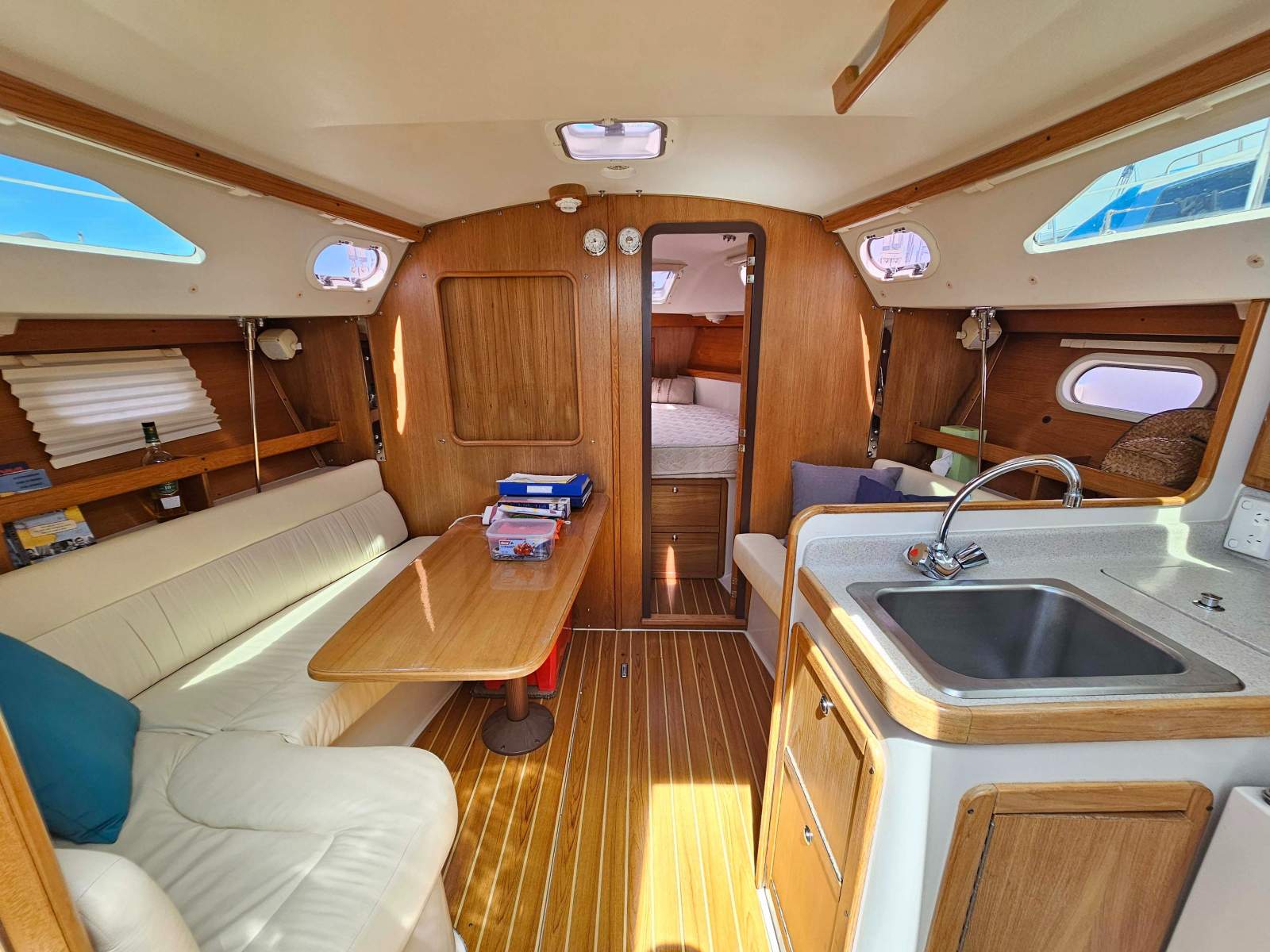 Catalina 310 Curlew II