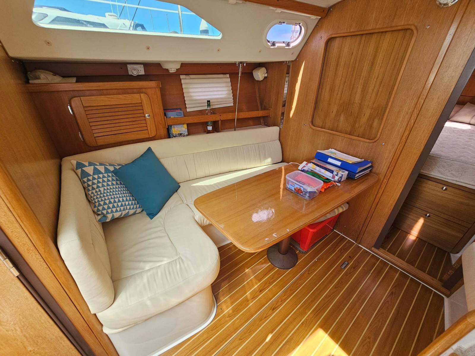Catalina 310 Curlew II