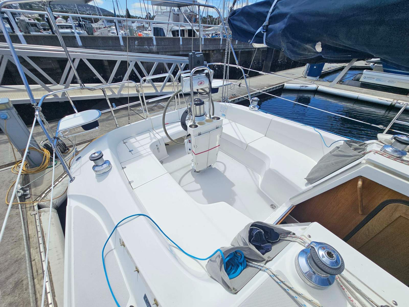Catalina 310 Curlew II