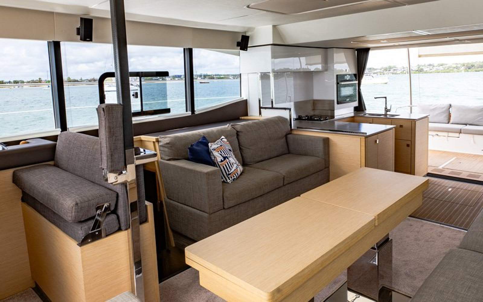Fountaine Pajot MY44