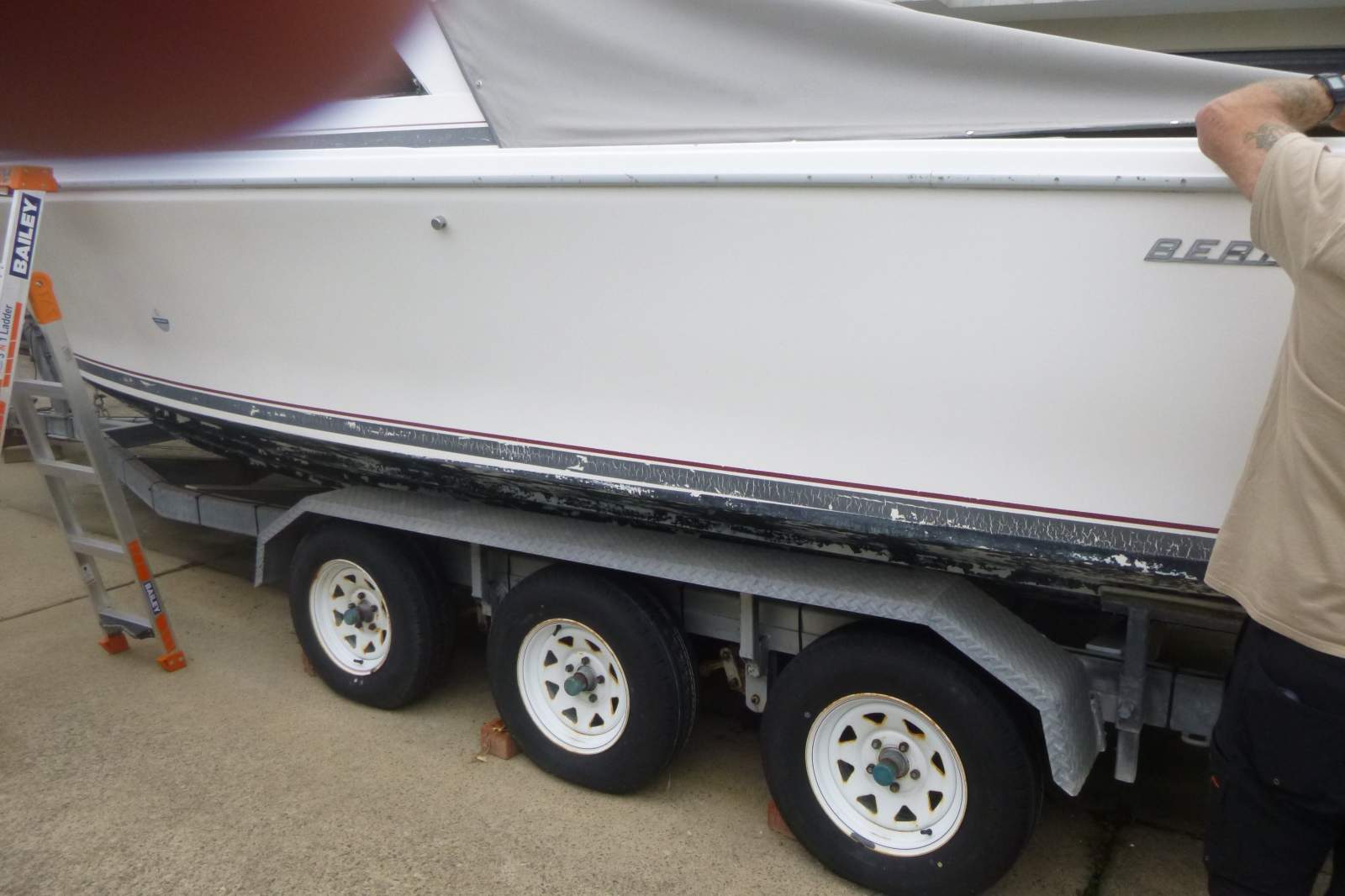 Bertram 25 Flybridge