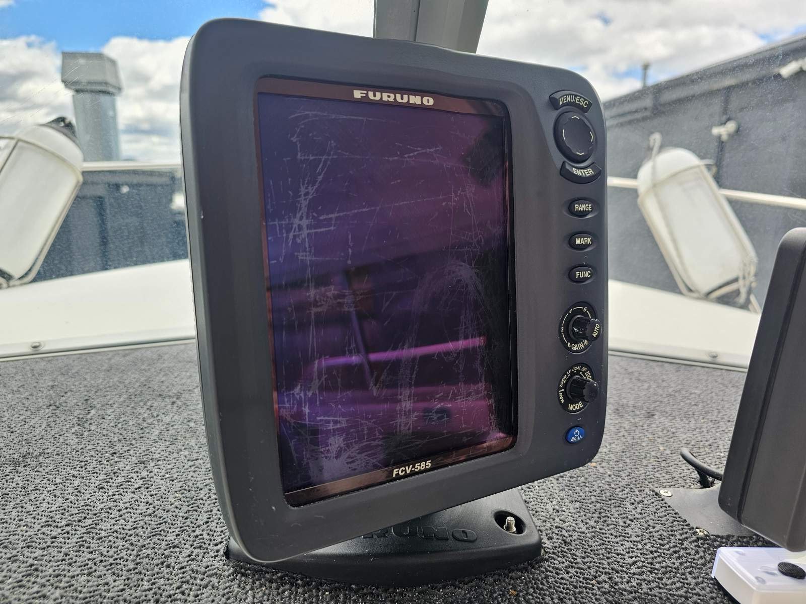 Caribbean 26 Flybridge Cruiser Restless