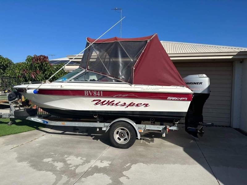 Markham 522 Bowrider Excellent Clean Boat with lots of extras