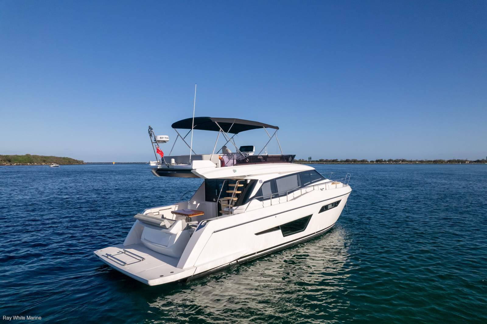 Ferretti 500