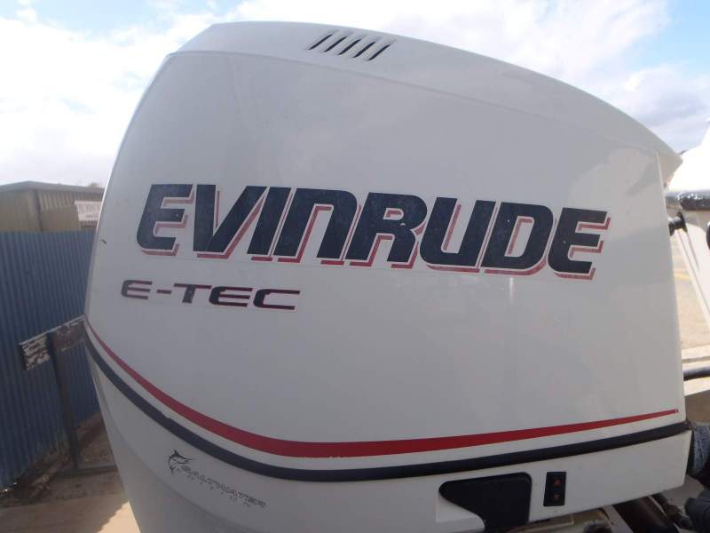 300hp EVINRUDE ETEC