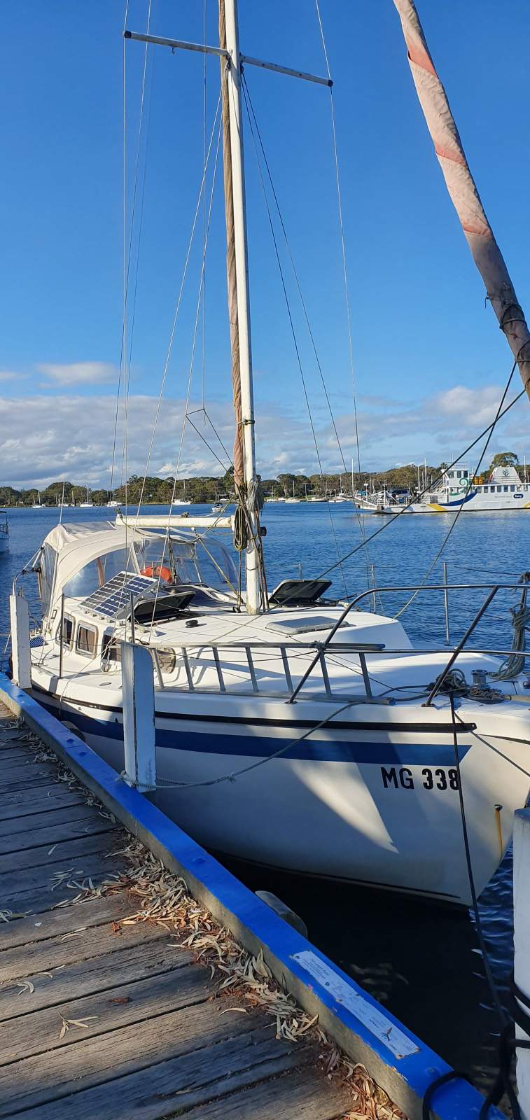 Mangrove Jack Motorsailer 28 foot Yacht