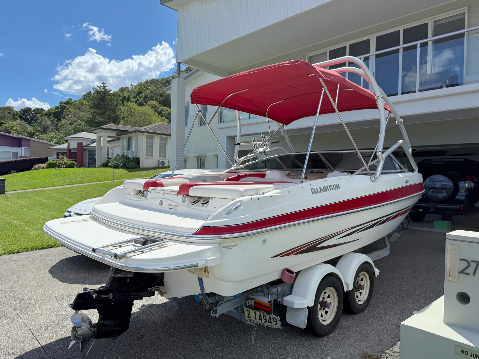 Glastron GT 225