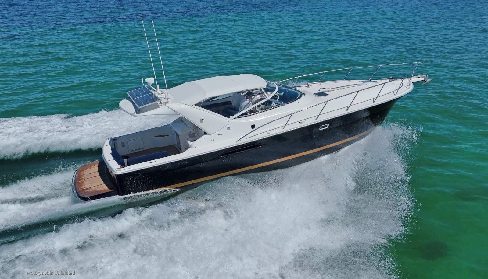 Riviera 4000 Offshore - Turn key, serviced and ready for the season