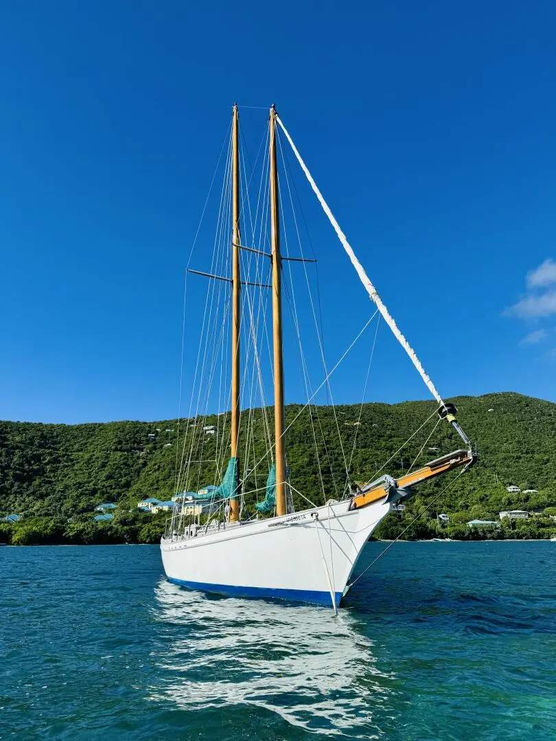 Lux Custom Boats Schooner