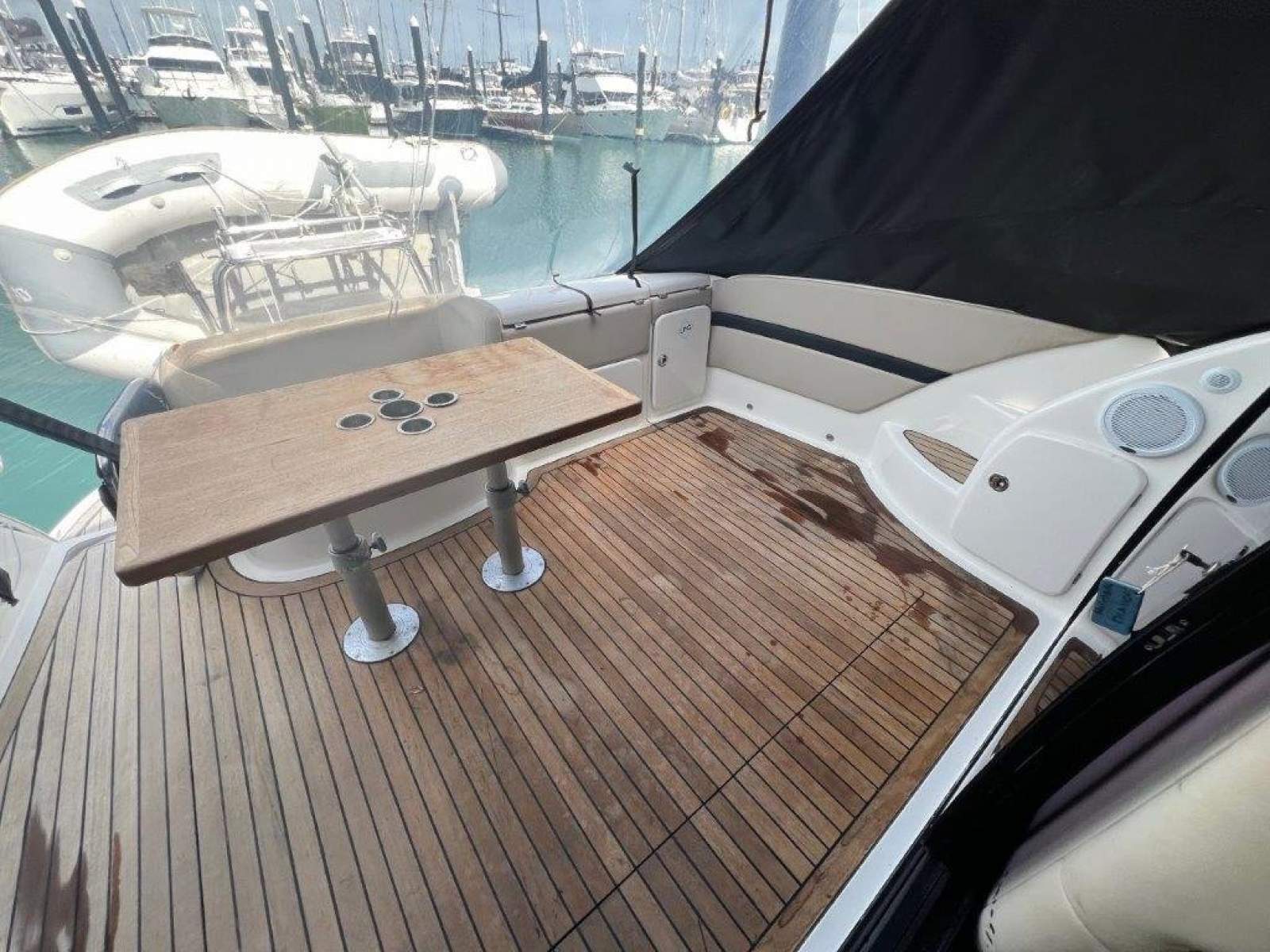 Genesis 44 V Cruise