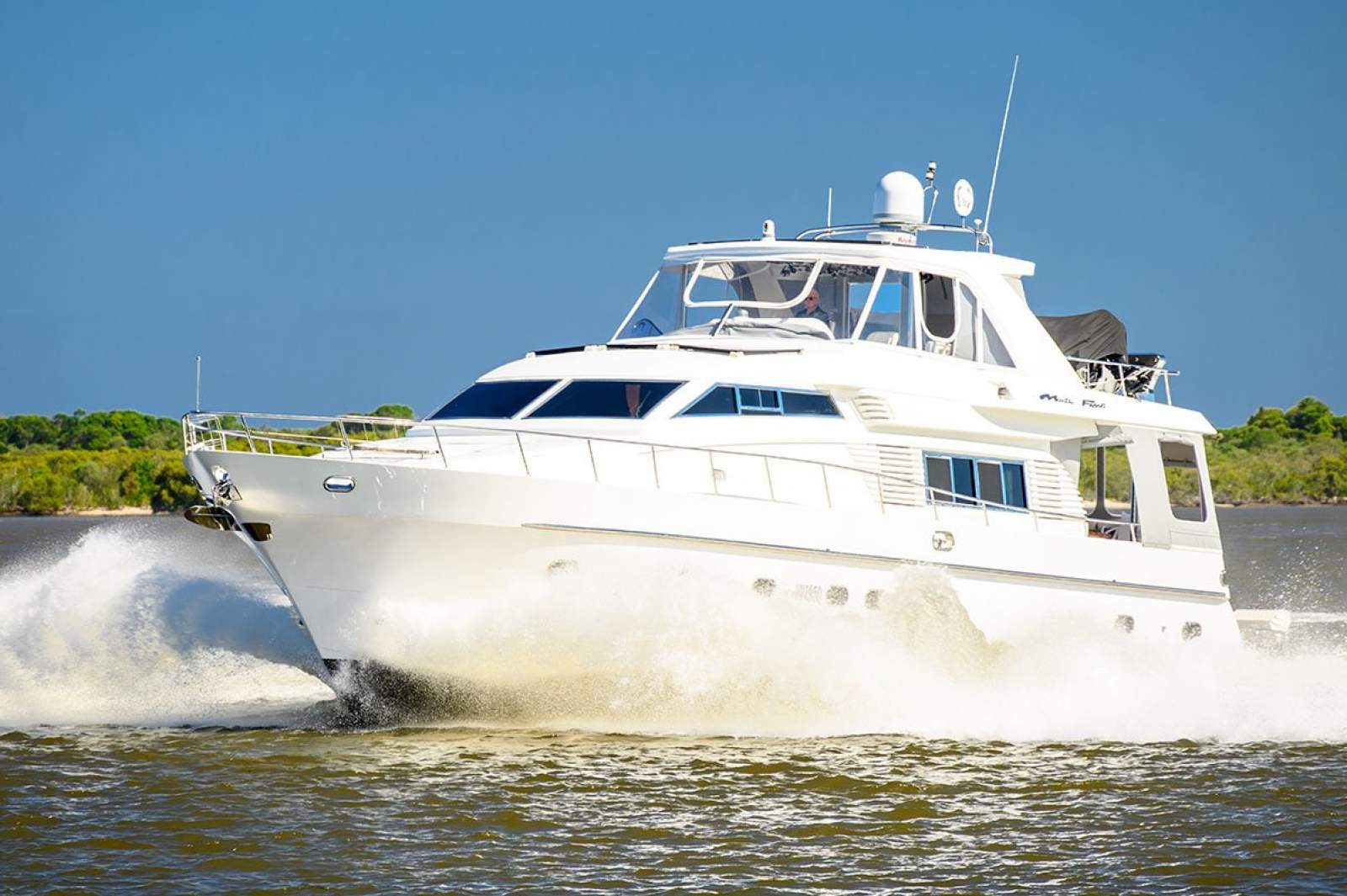 Monte Fino 70 Flybridge Motor Yacht