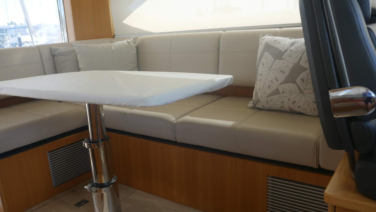 MYRTLE Riviera 395 SUV Boat Brokers of Tasmania