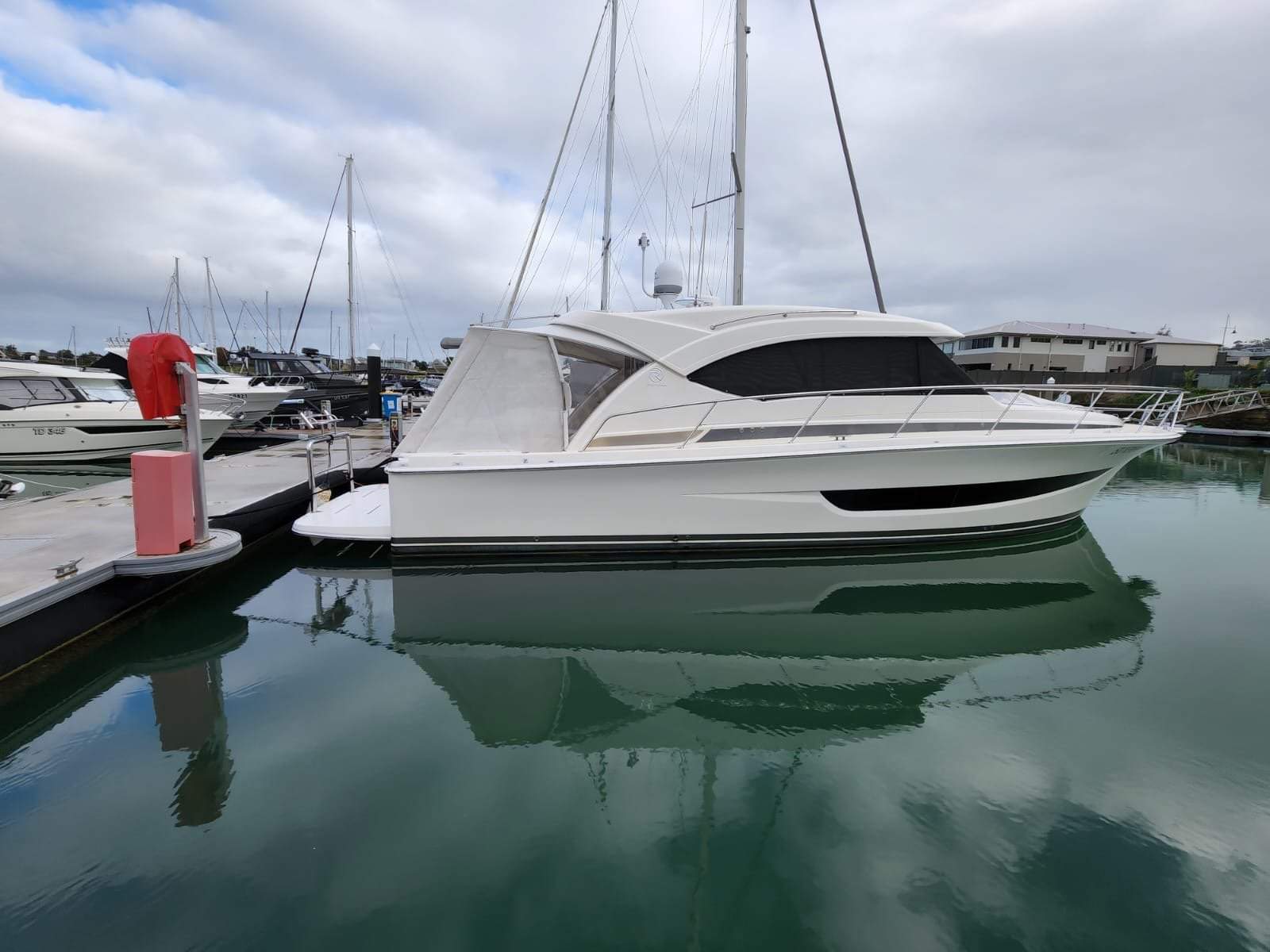 MYRTLE Riviera 395 SUV Boat Brokers of Tasmania
