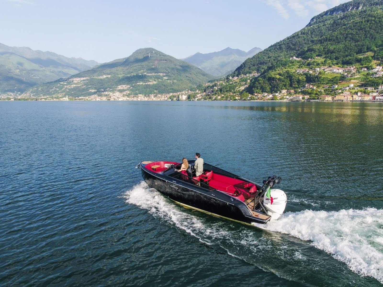 Cranchi E26 Rider - THE LUXURY DAY TENDER