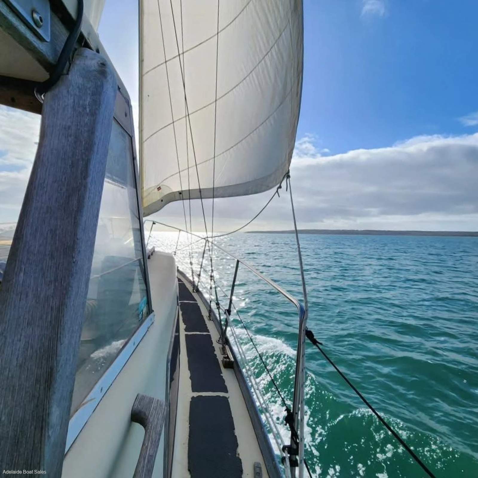 Seven Seas 37 Ketch