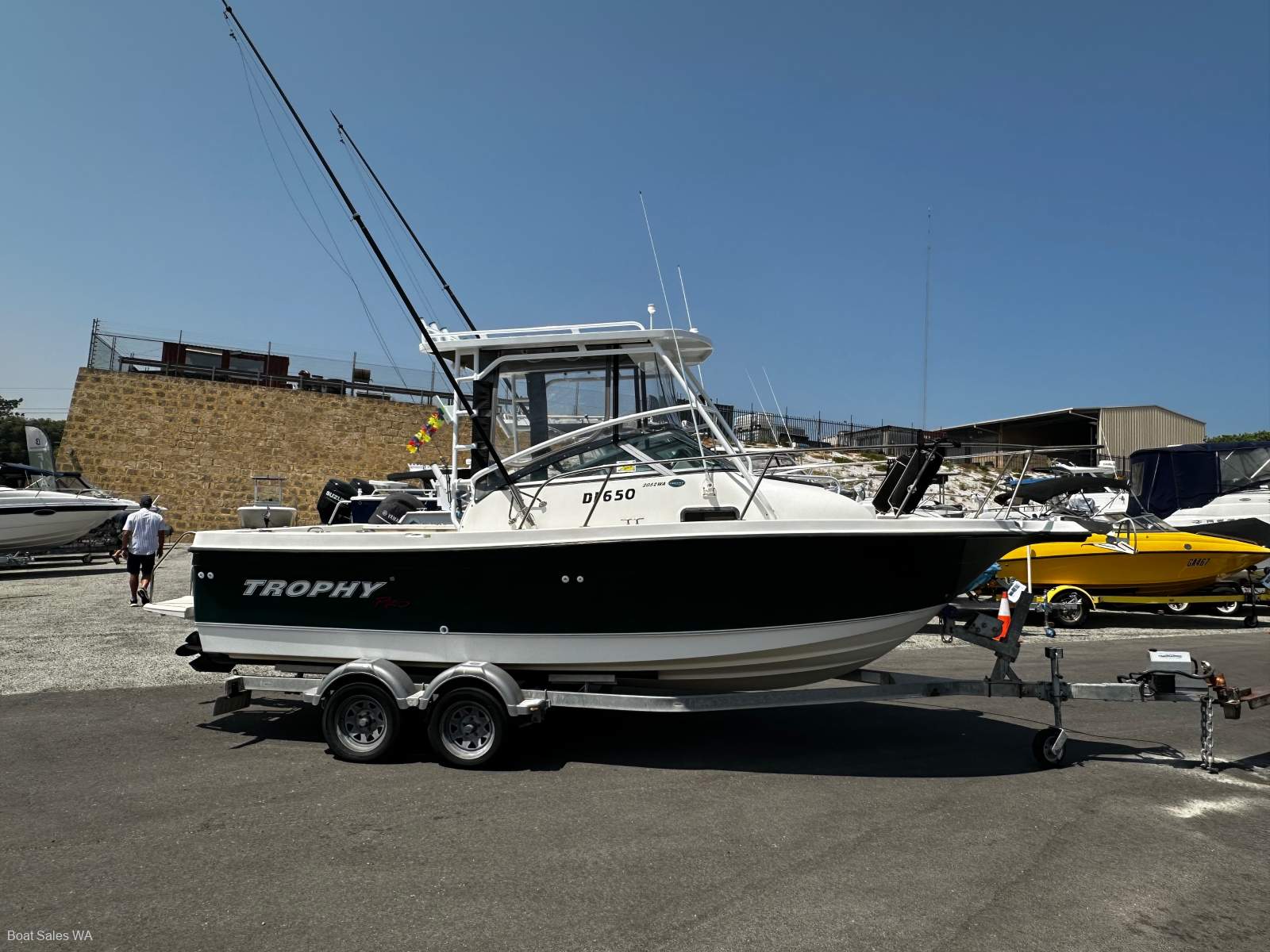 Trophy 2052 Walkaround 2005 MODEL 4.3L MERCRUISER MPI
