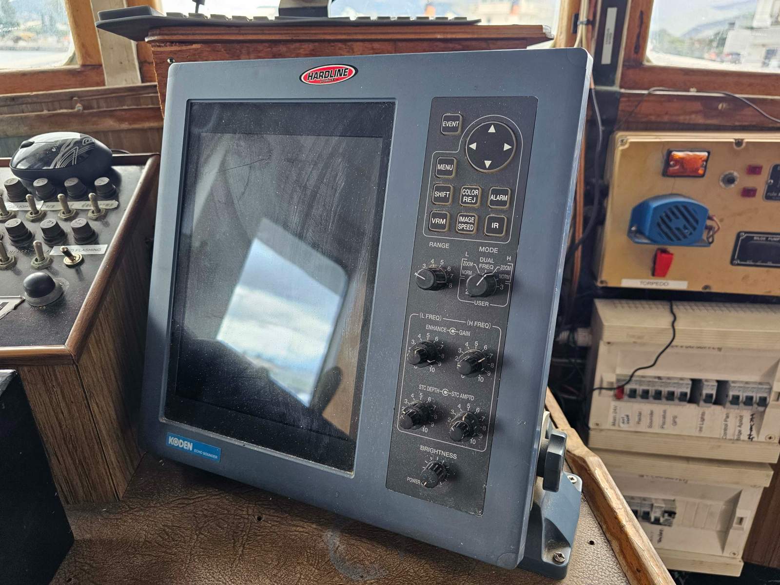 Millkraft Motor Cruiser 57 – TRADES CONSIDERED
