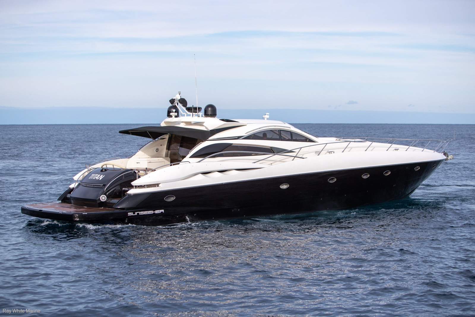 Sunseeker Predator 75