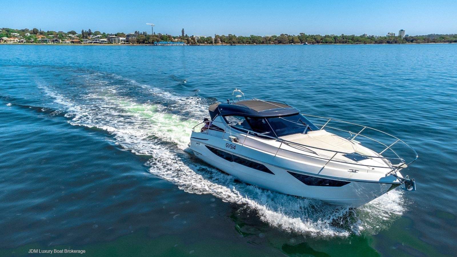 Focus Power 33 Motor Yacht