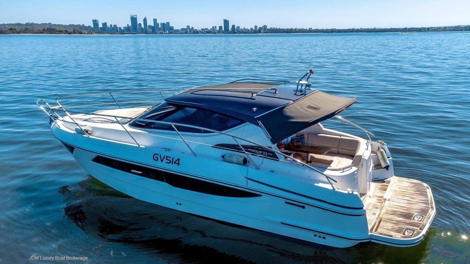 Focus Power 33 Motor Yacht