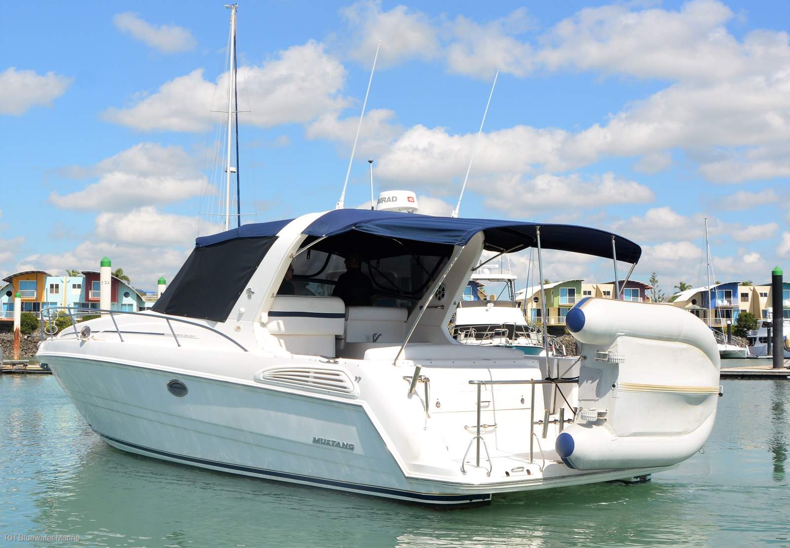Mustang 3800 Sportcruiser