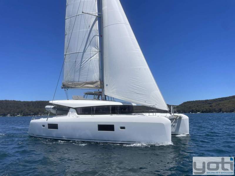 Lagoon 42