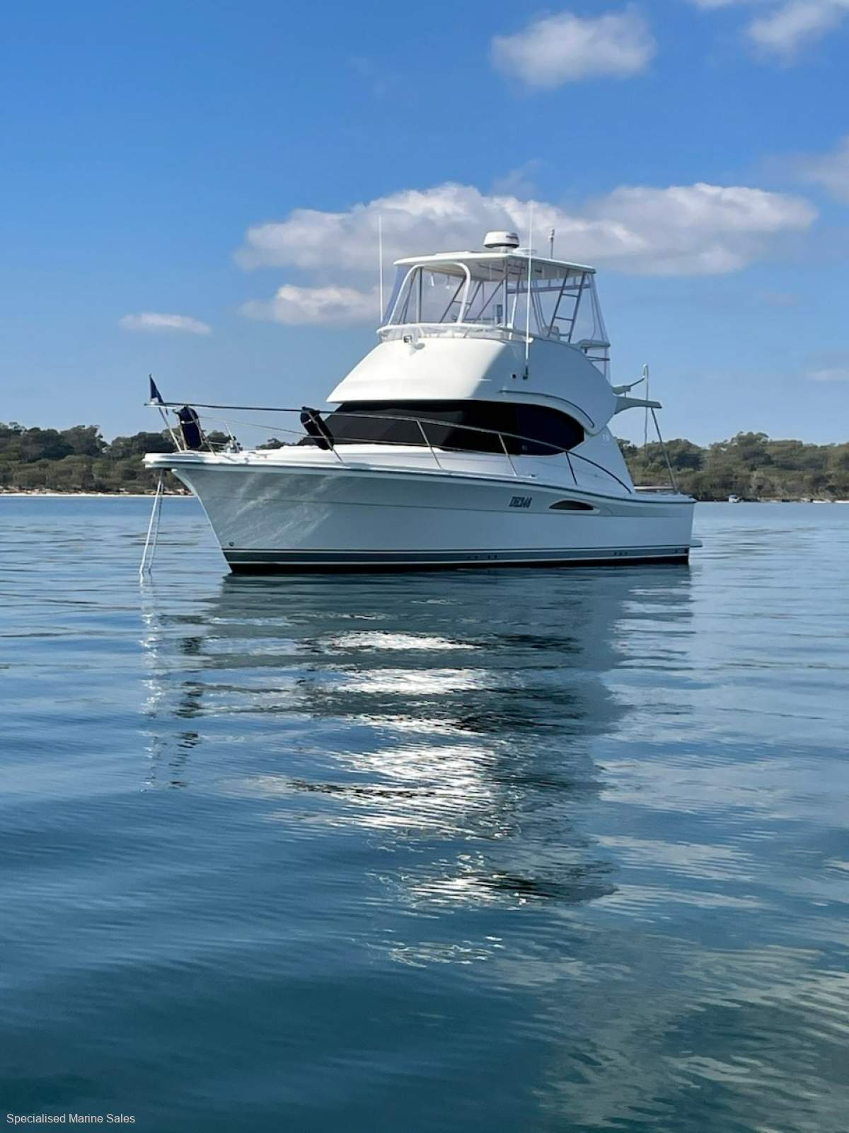 Riviera 33 Flybridge ** THE NEATEST 33 IN WA ***