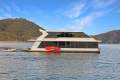 Leading Edge Houseboat Holiday Home on Lake Eildon:Leading Edge on Lake Eildon
