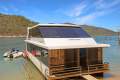Leading Edge Houseboat Holiday Home on Lake Eildon:Leading Edge on Lake Eildon