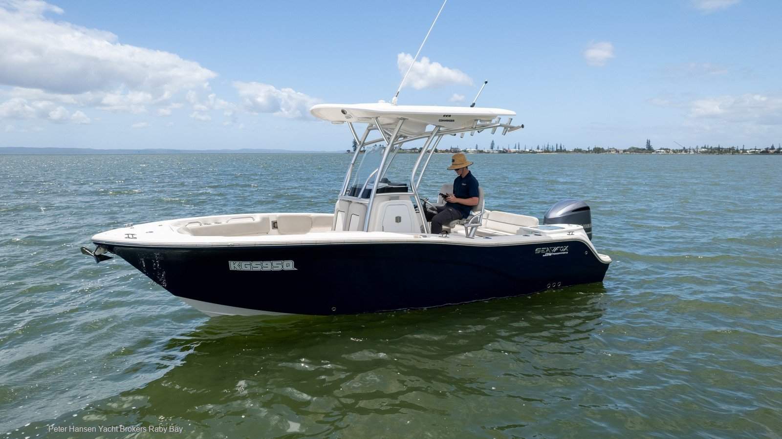 Sea Fox 228 Commander