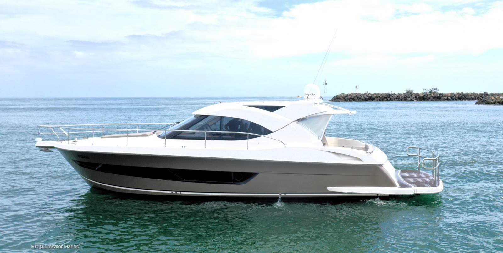 Riviera 4400 Sport Yacht Series 11