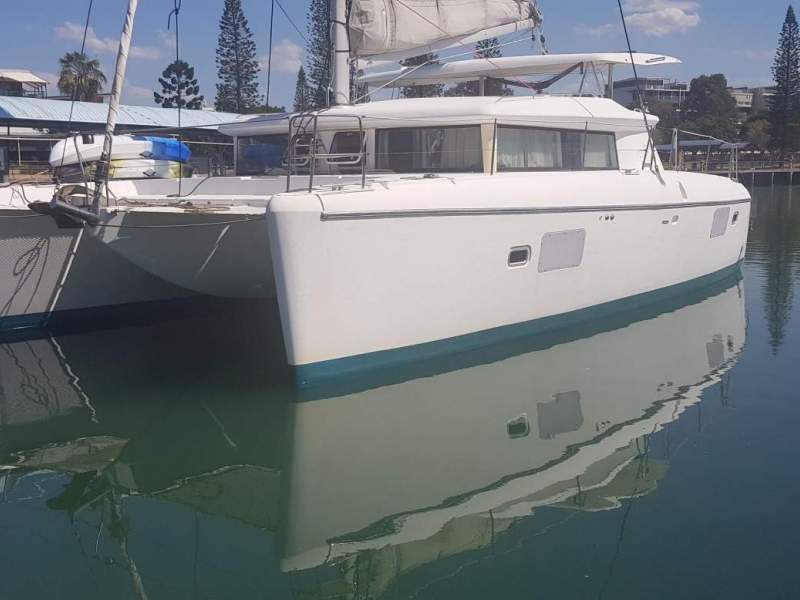 Lagoon 420 Electric Hybrid 2007 Owners Version
