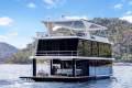 Chattahoochee Houseboat Holiday Home @ Lake Eildon:Chattahoochee @ Lake Eildon