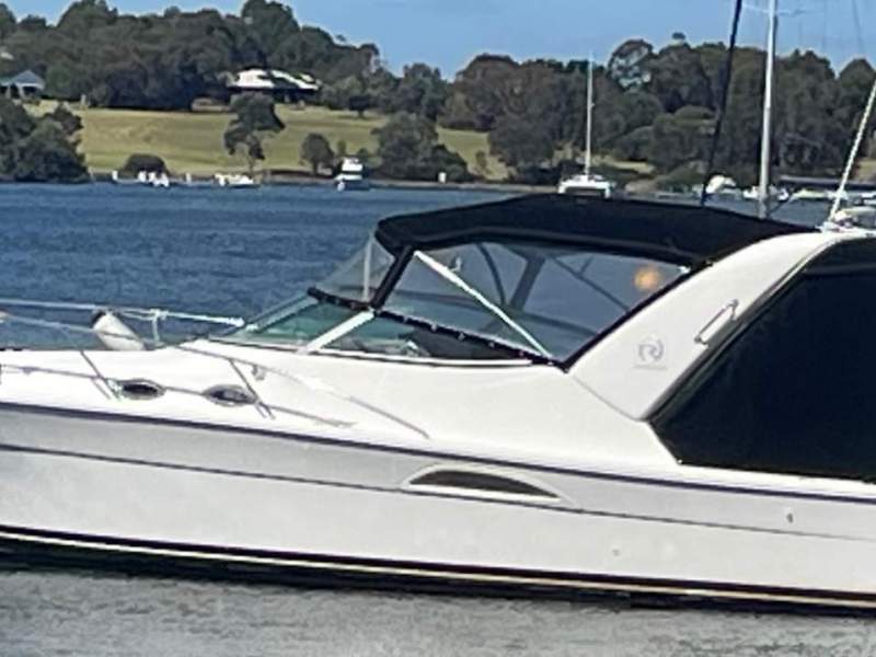 Riviera 3000 Offshore